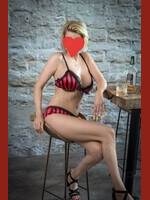 Jordana
  Győr
  45 years old