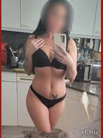 Bella
  Kapuvár
  30 years old