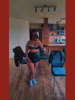 Kiara
  Dabas
  28 years old