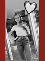 Leila0403
  Karácsond
  22 éves