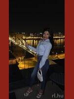 Kelly
  Budapest (7. dist.)
  18 years old
